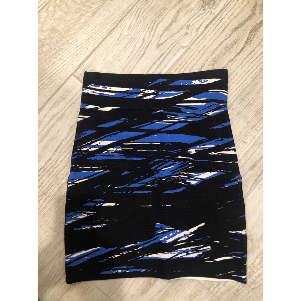 BCBG BANDAGE SKIRT